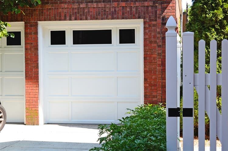 2296-residential-garage-doors